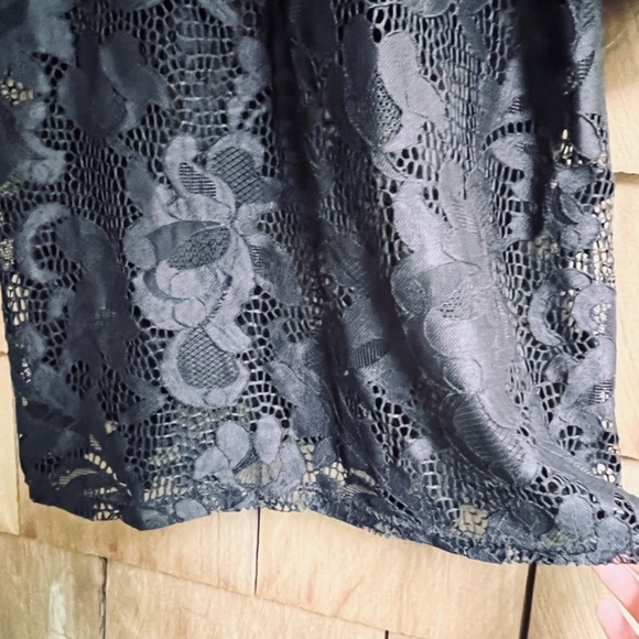 Suzanne Betro Womens 1X Floral Black Full Lace Boho Blouse Short Sleeve - Picture 8 of 9